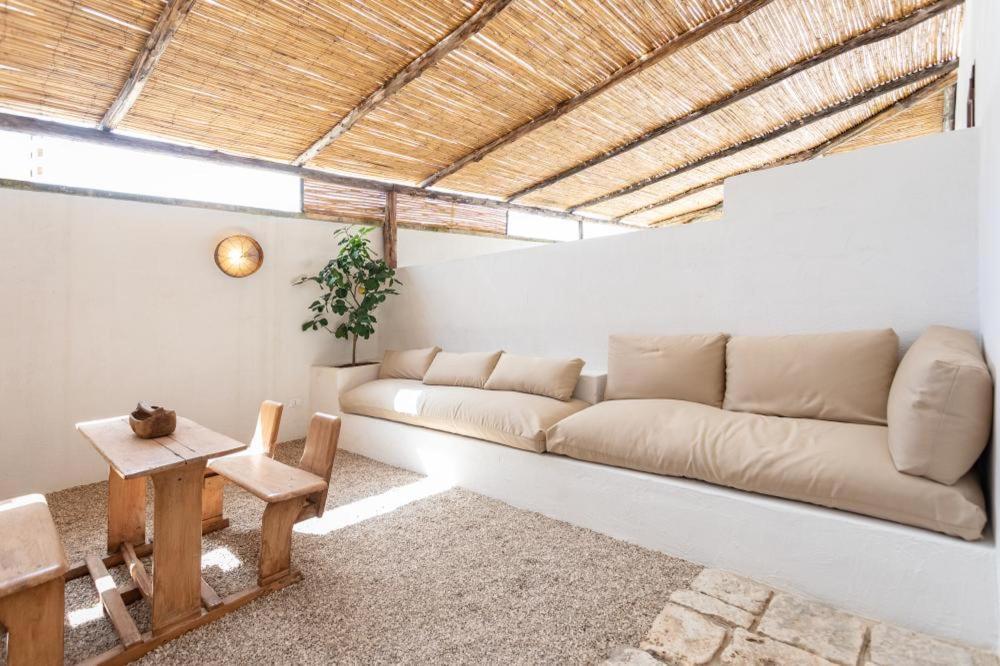 Bed and Breakfast Trullo Santovia Сант'Ізідоро Екстер'єр фото