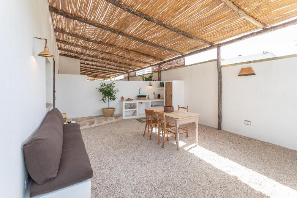 Bed and Breakfast Trullo Santovia Сант'Ізідоро Екстер'єр фото