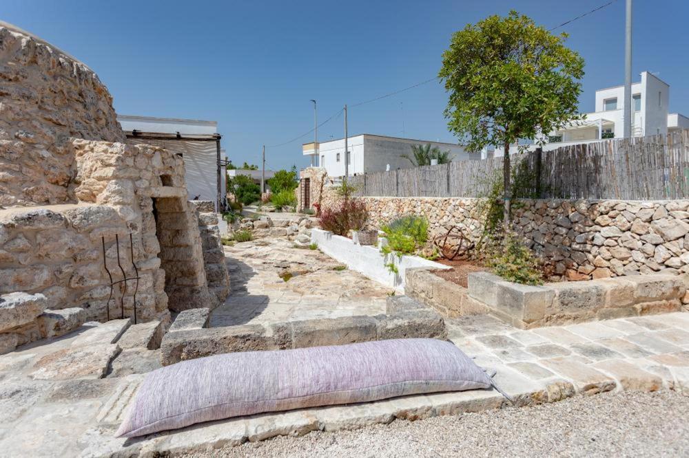 Bed and Breakfast Trullo Santovia Сант'Ізідоро Екстер'єр фото