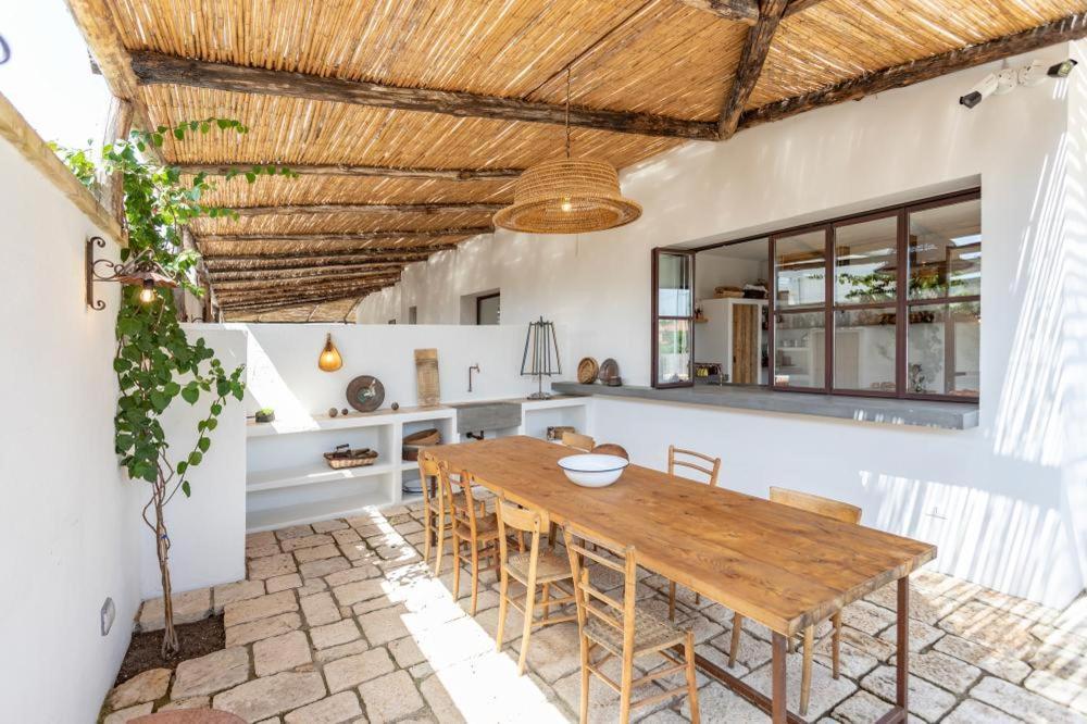 Bed and Breakfast Trullo Santovia Сант'Ізідоро Екстер'єр фото