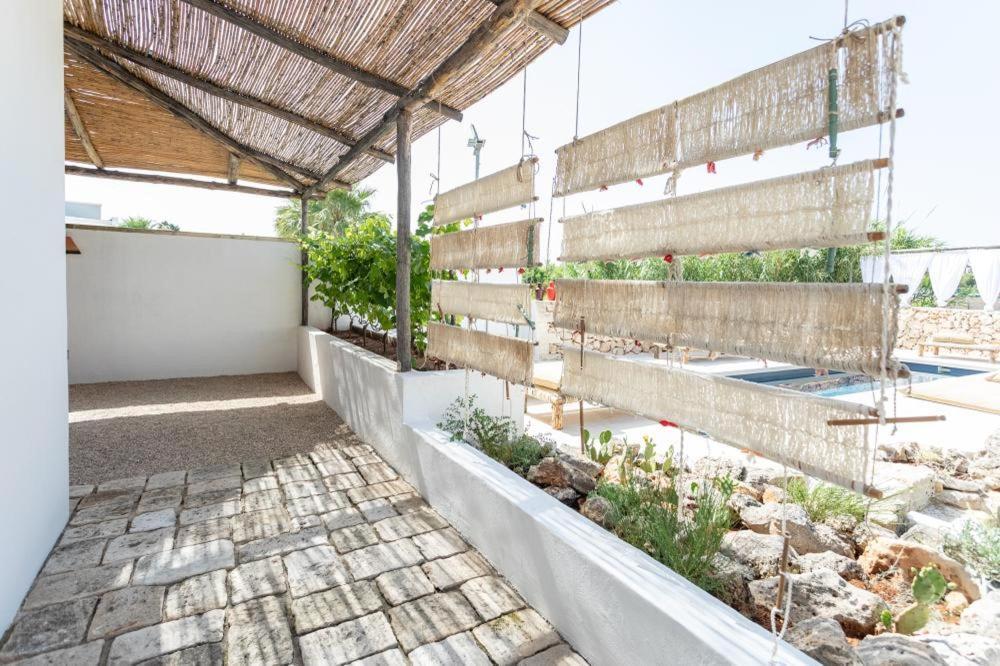 Bed and Breakfast Trullo Santovia Сант'Ізідоро Екстер'єр фото