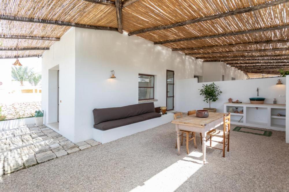 Bed and Breakfast Trullo Santovia Сант'Ізідоро Екстер'єр фото