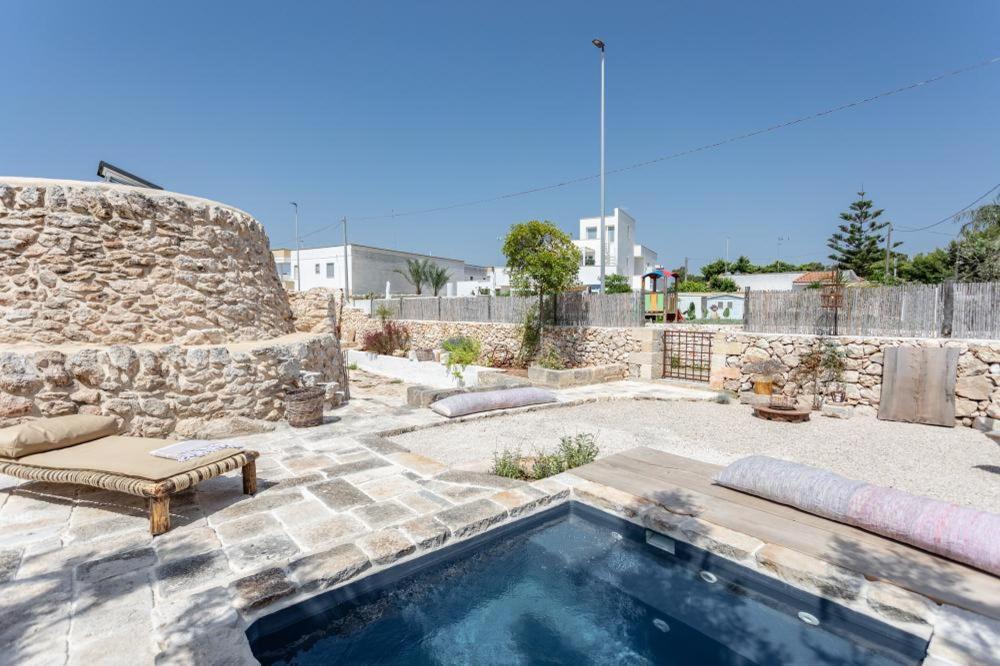 Bed and Breakfast Trullo Santovia Сант'Ізідоро Екстер'єр фото