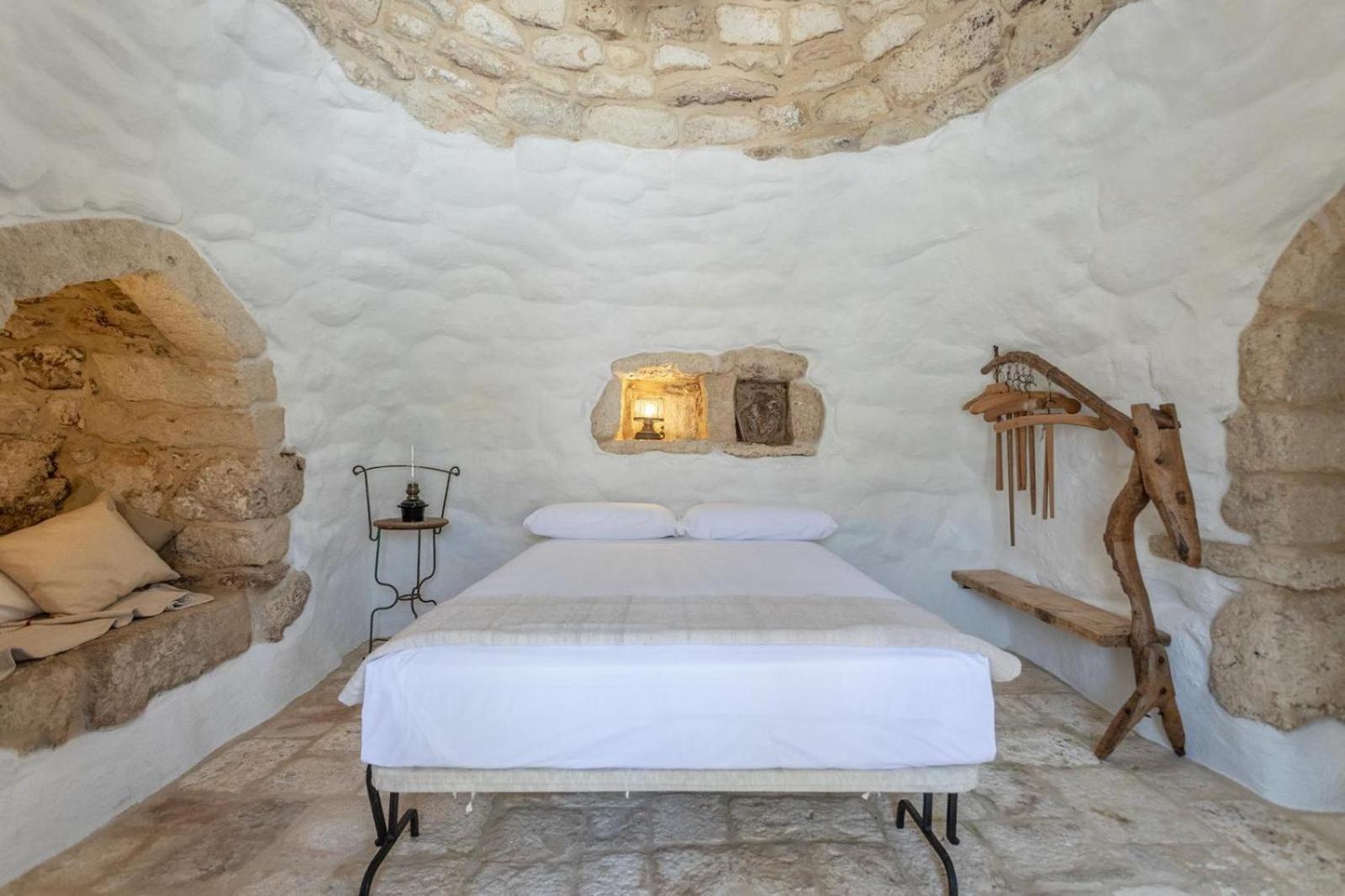 Bed and Breakfast Trullo Santovia Сант'Ізідоро Екстер'єр фото