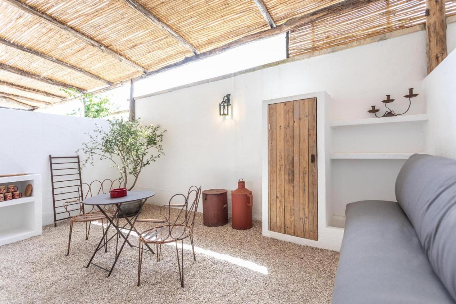 Bed and Breakfast Trullo Santovia Сант'Ізідоро Екстер'єр фото